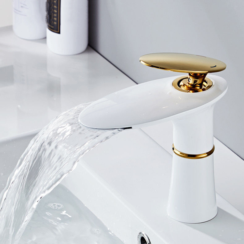 Rubinetto per lavabo a cascata - Home Hardware Bathroom Faucets recensione e prezzo